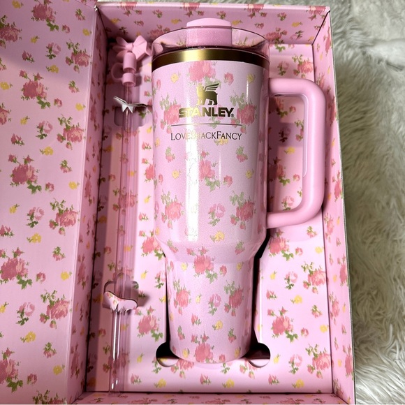 NEW Stanley x LoveShackFancy Ibiza Sunset 40oz Quencher H2.0 FlowState Tumbler - Picture 10 of 14